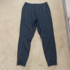 Lululemon Men’s Charcoal Joggers - size Medium